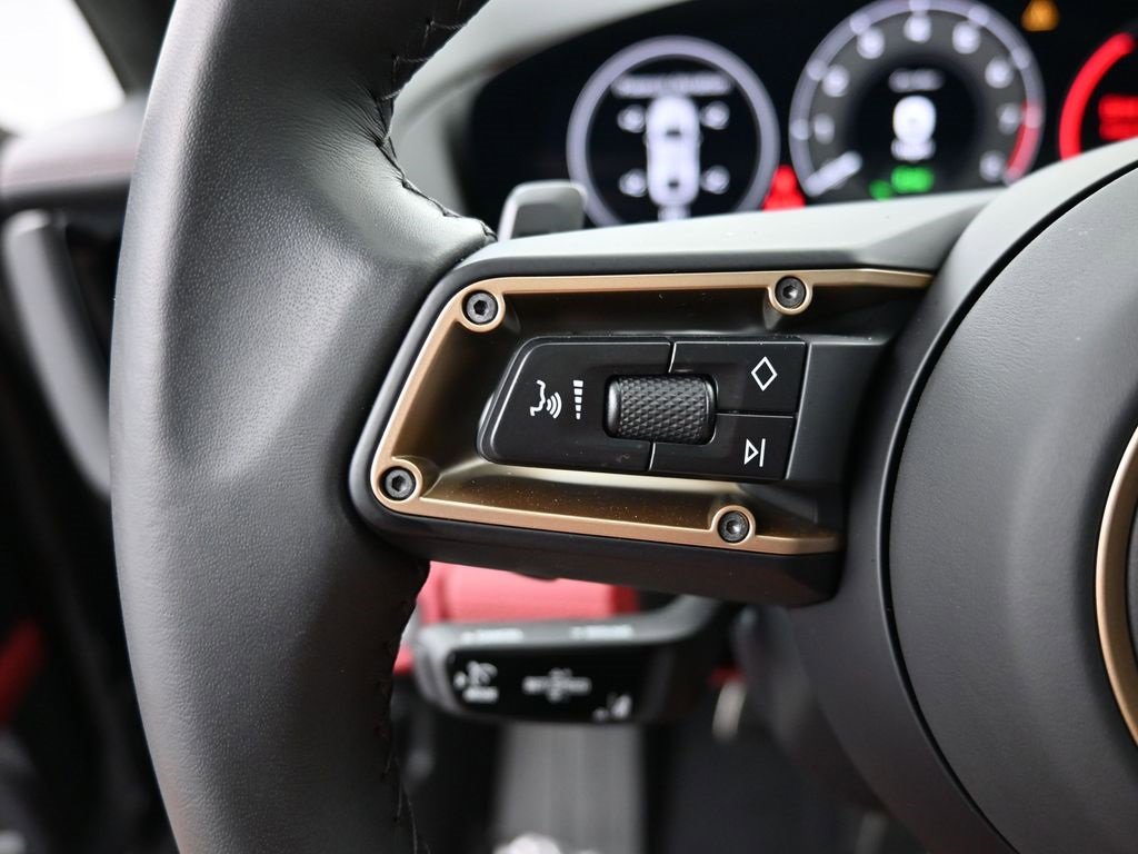 Certified 2025 Porsche Panamera Turbo image 9
