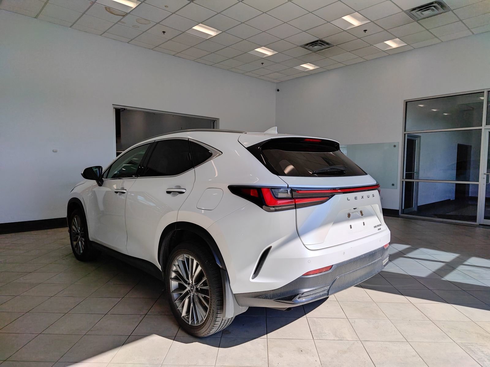 Used 2022 Lexus NX 350h AWD w/ Vision Package image 5