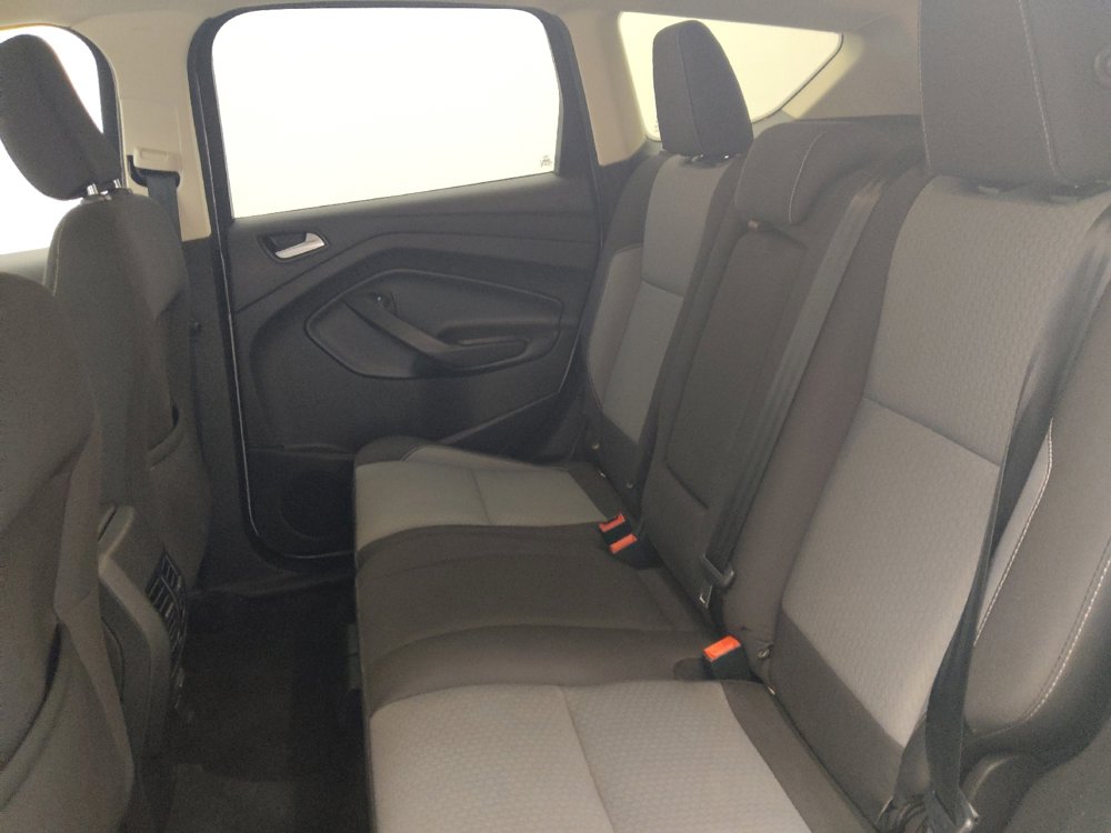 Used 2018 Ford Escape SE image 18