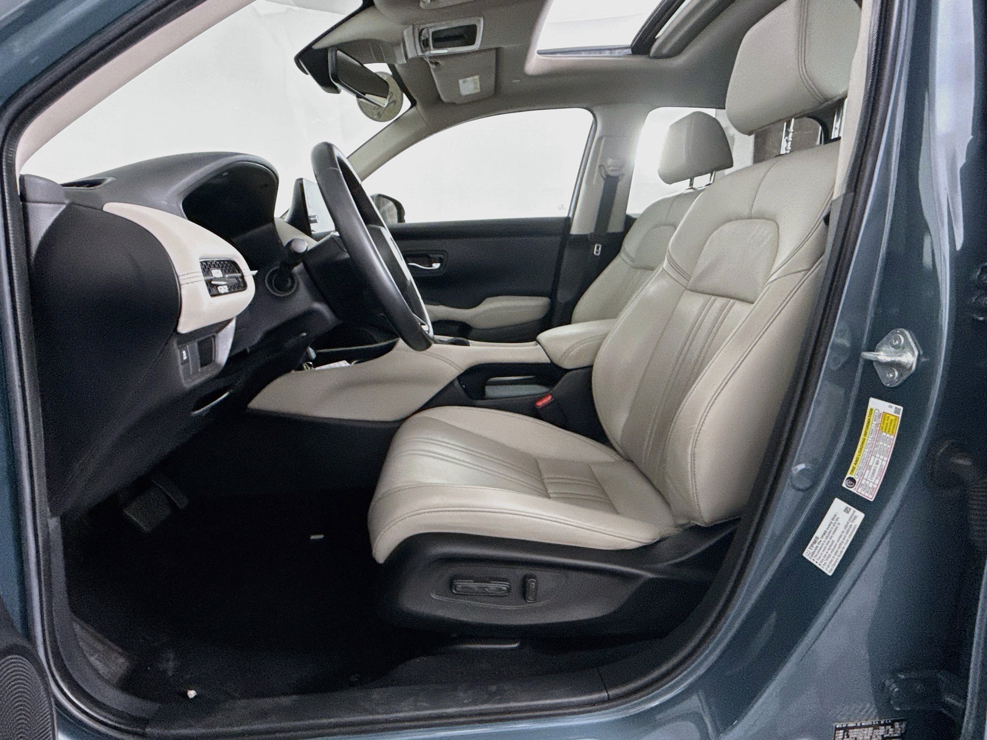 Used 2024 Honda HR-V EX-L image 11