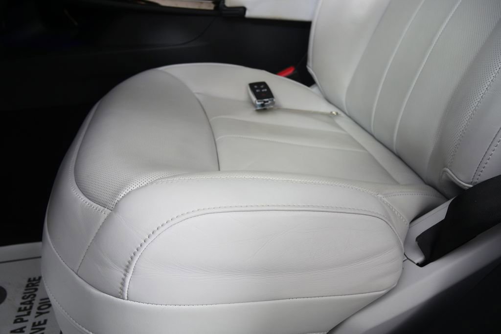 Used 2023 Land Rover Range Rover Sport SE image 11