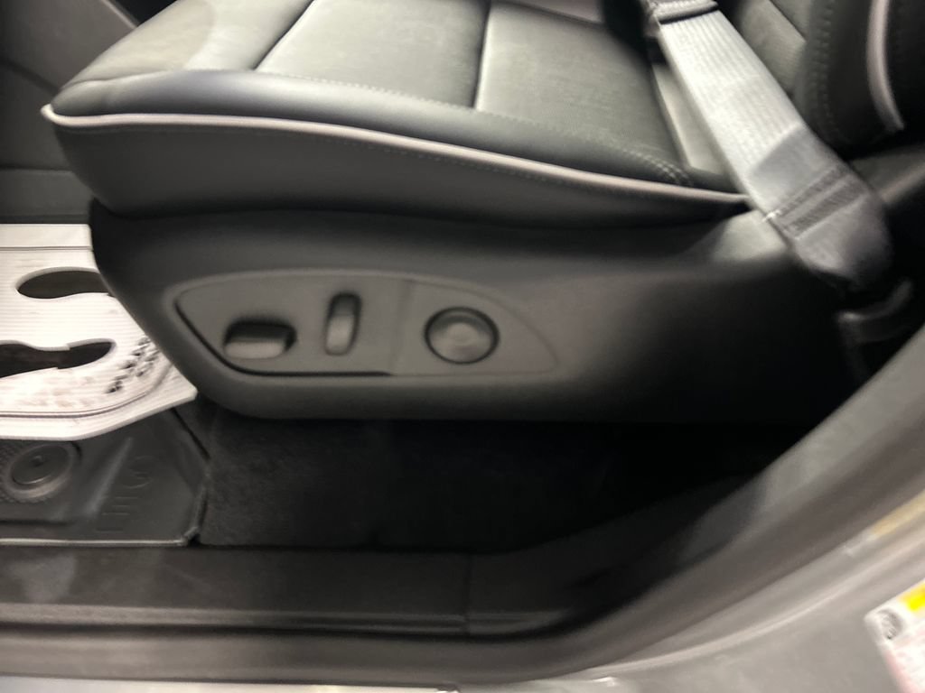 New 2026 Buick Enclave Preferred w/ Power Package AWD/4WD image 11