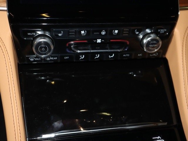 New 2022 Jeep Grand Cherokee Summit image 10