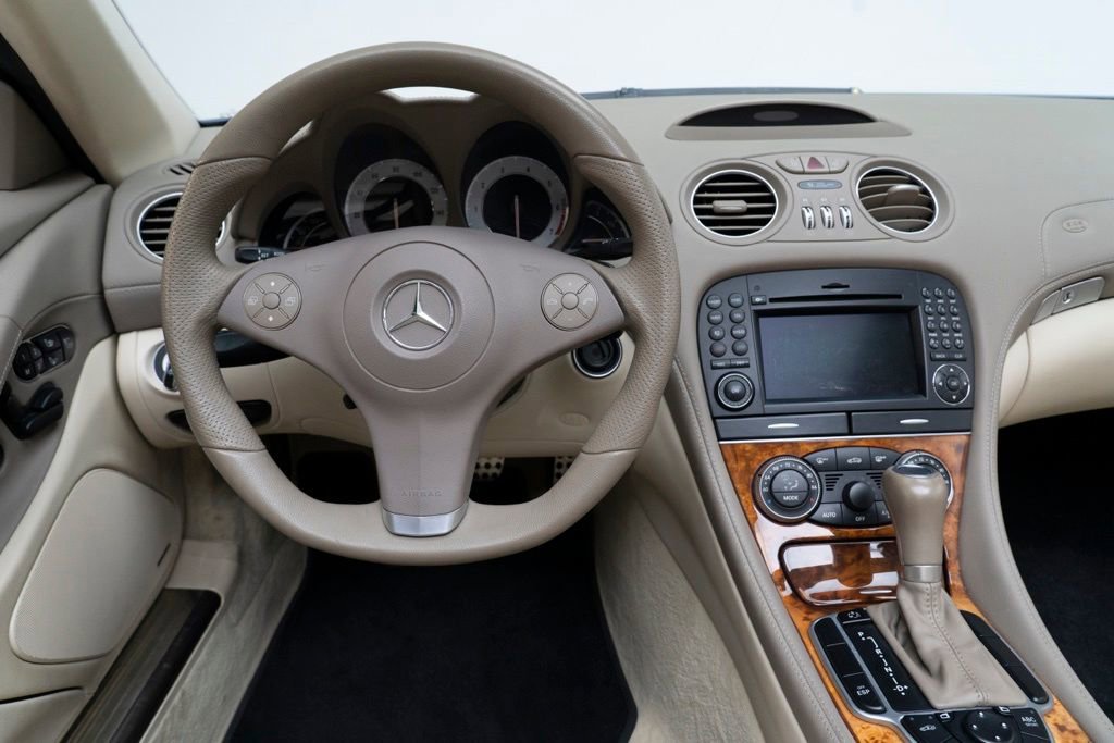 Used 2009 Mercedes-Benz SL 550 image 30