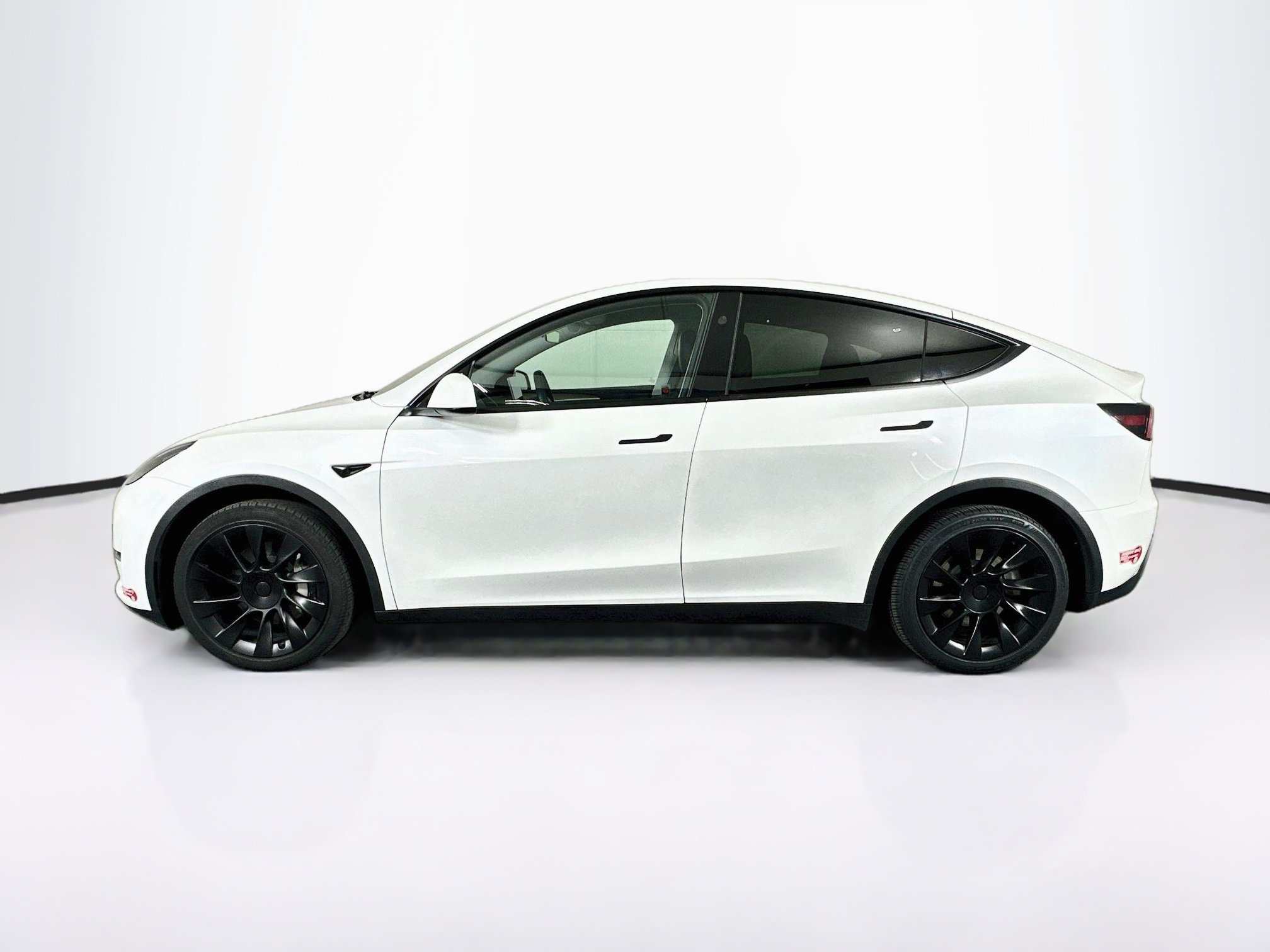 Used 2023 Tesla Model Y Long Range AWD/4WD image 4