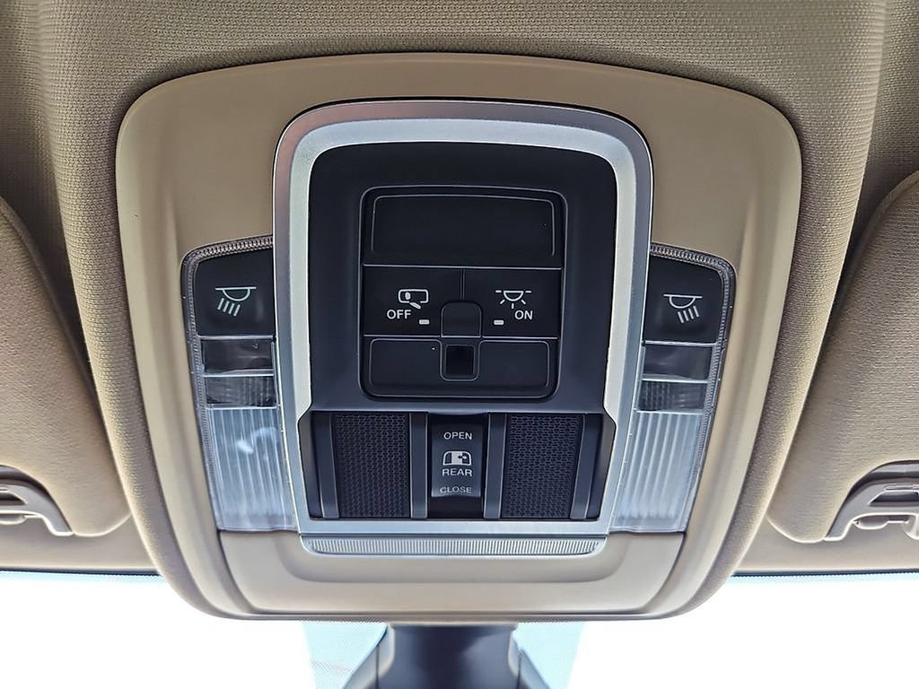 Used 2021 RAM 2500 Laramie AWD/4WD image 29
