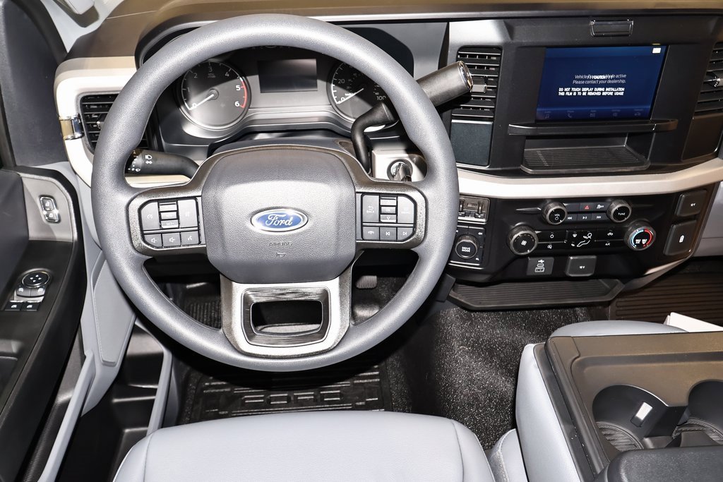 New 2026 Ford F550 4x4 Regular Cab Super Duty image 13