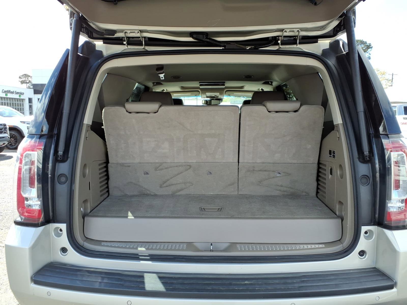 Used 2017 GMC Yukon SLT w/ Open Road Package image 6