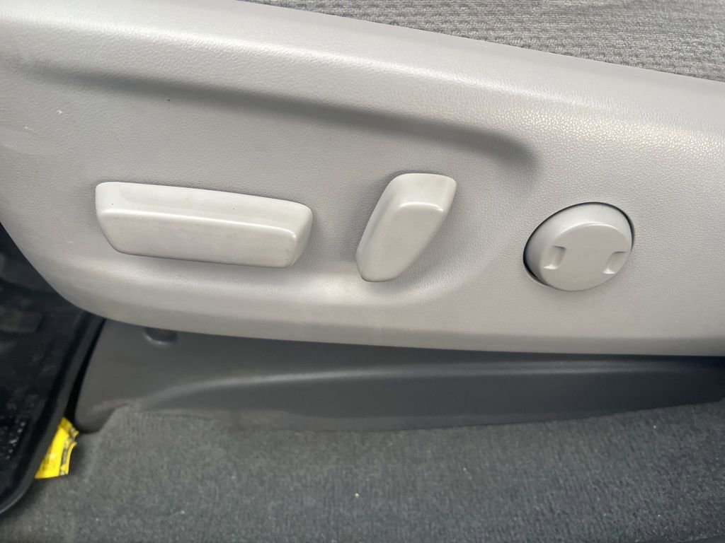 Used 2019 Toyota Sienna LE image 45