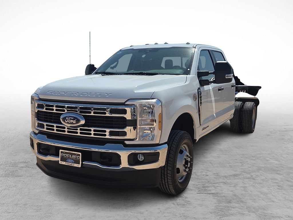 New 2026 Ford F350 XL w/ XL Chrome Package AWD/4WD image 4