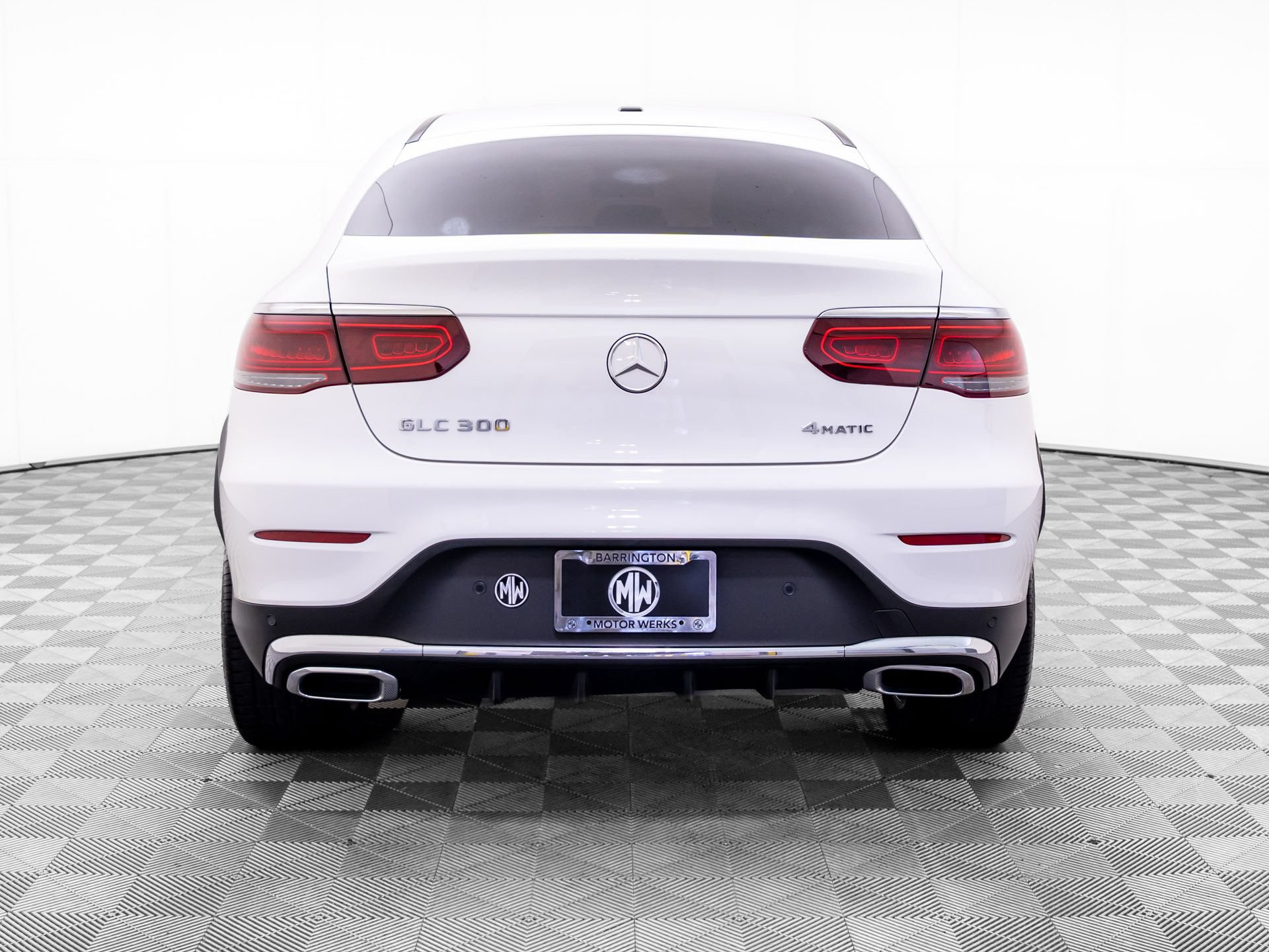 Used 2022 Mercedes-Benz GLC 300 4MATIC Coupe image 4