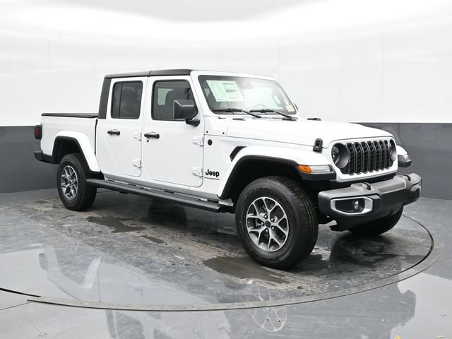 Used 2024 Jeep Gladiator Sport AWD/4WD image 22