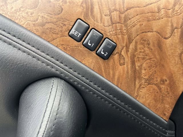 Used 2021 Nissan Armada SL w/ Captain's Chairs Package AWD/4WD image 14