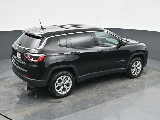 Used 2025 Jeep Compass Sport w/ Mopar Graphics Package AWD/4WD image 29
