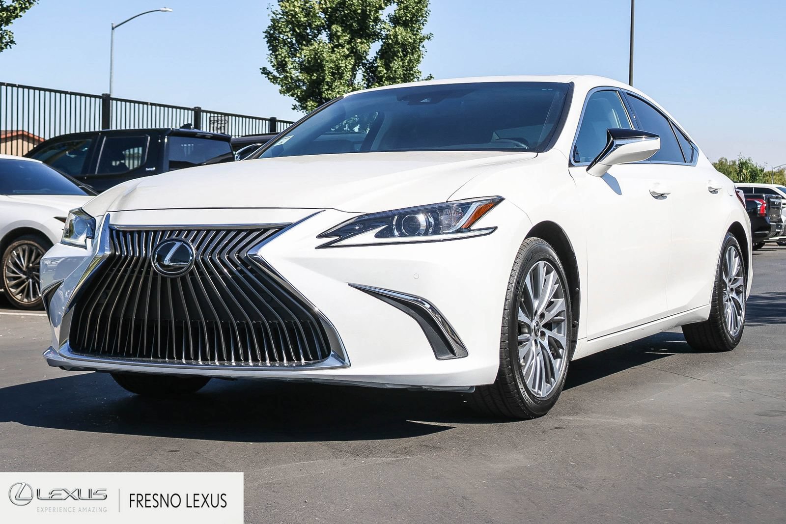 Used 2019 Lexus ES 350 w/ Premium Package FWD image 3