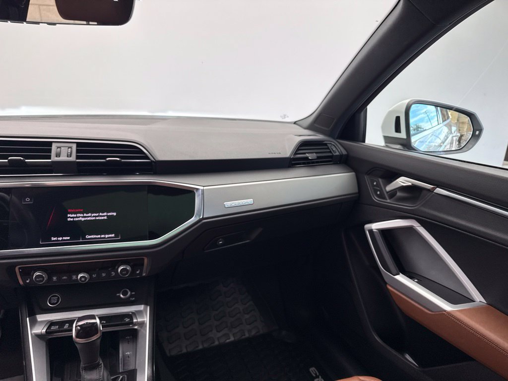 Certified 2024 Audi Q3 2.0T Premium Plus AWD/4WD image 35