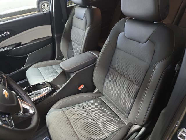 New 2026 Chevrolet Trax LT w/ Driver Confidence Package FWD image 15