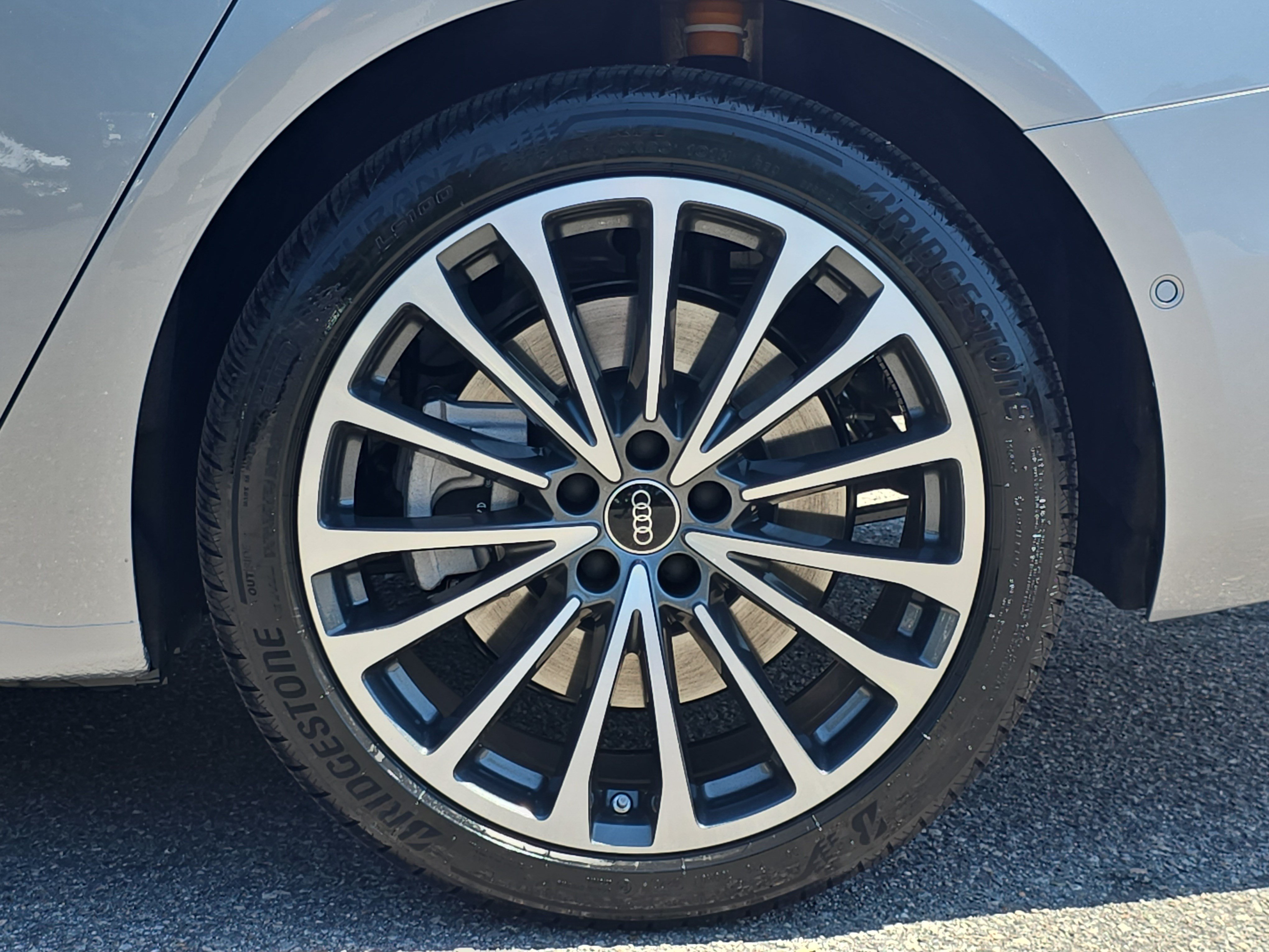 New 2026 Audi A6 Premium Plus AWD/4WD image 33