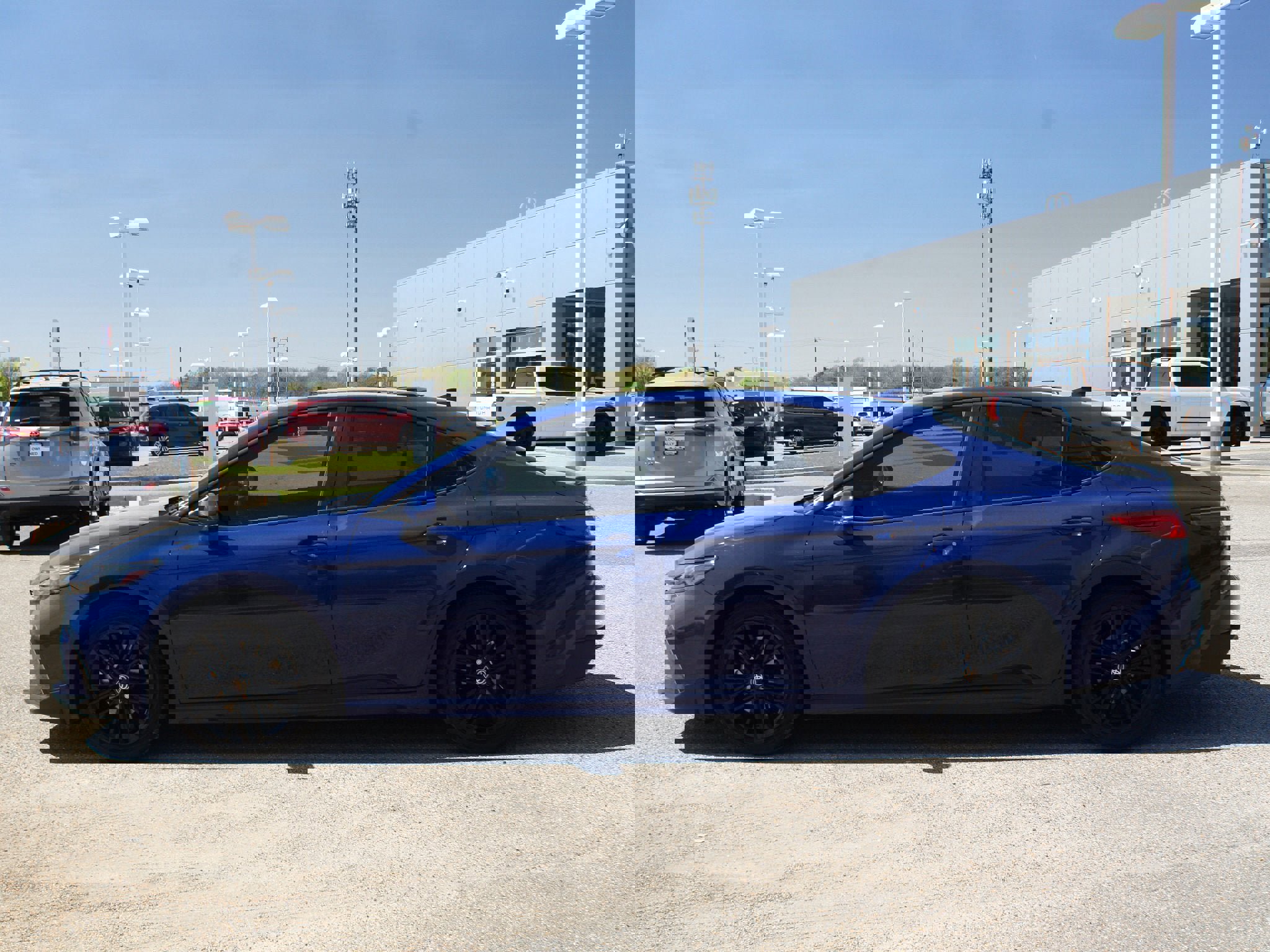 Used 2025 Toyota Camry SE image 11