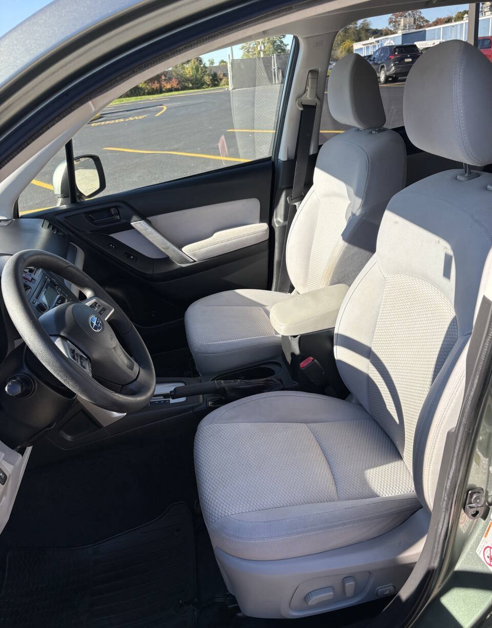 Used 2014 Subaru Forester 2.5i Premium w/ All-Weather Package AWD/4WD image 7