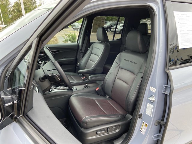 Used 2023 Honda Ridgeline Black Edition image 18