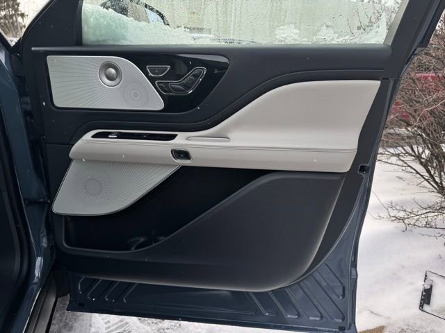 New 2026 Lincoln Aviator Reserve image 15