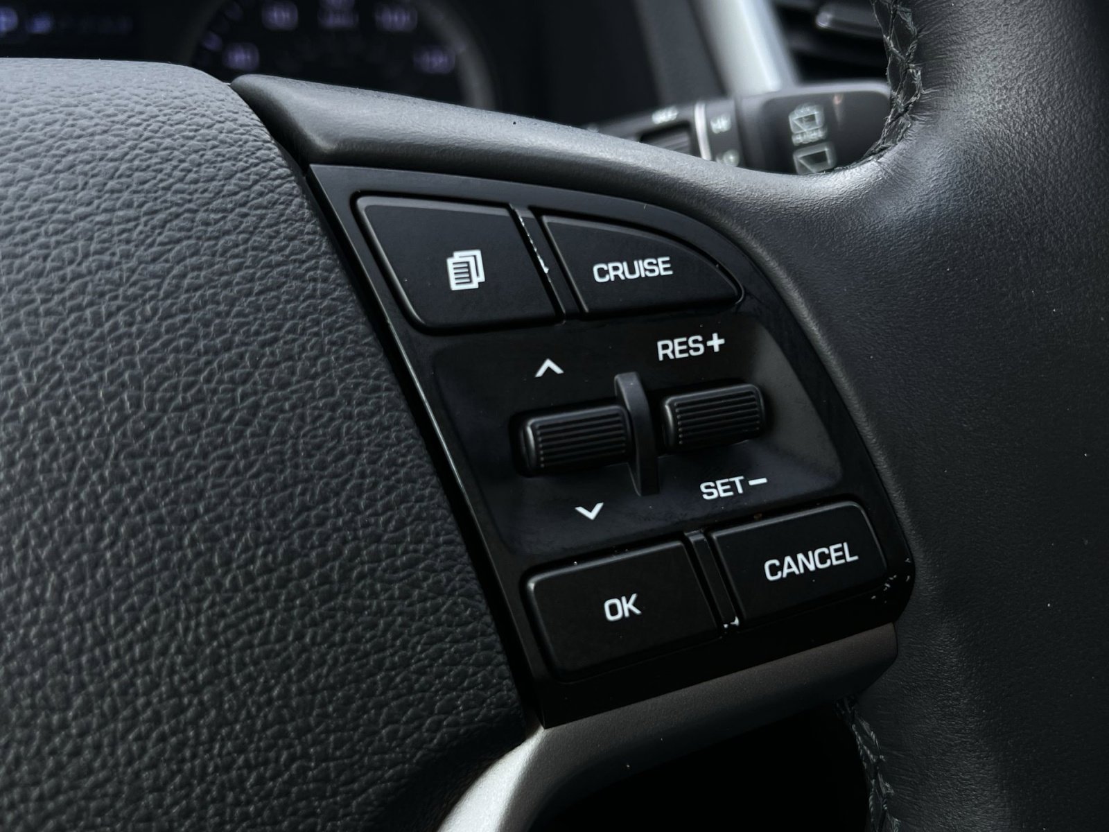 Used 2018 Hyundai Tucson Limited w/ Cargo Package FWD image 38
