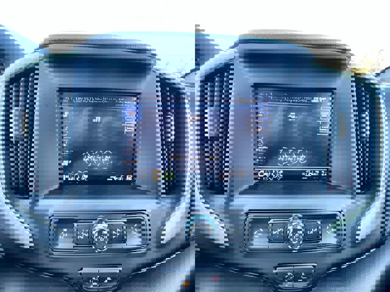 Used 2024 GMC Terrain SLE image 13