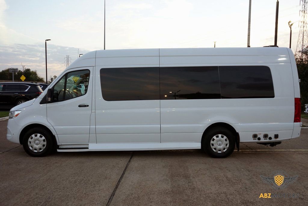Used 2022 Mercedes-Benz Sprinter 3500 image 5