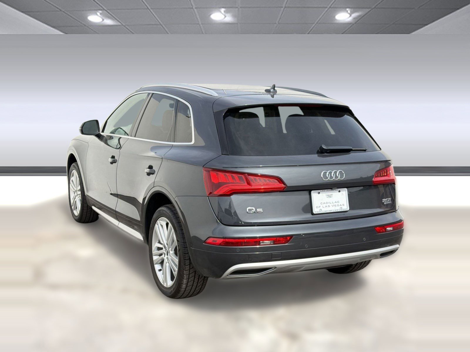 Used 2018 Audi Q5 2.0T Premium Plus w/ Premium Plus Package image 3