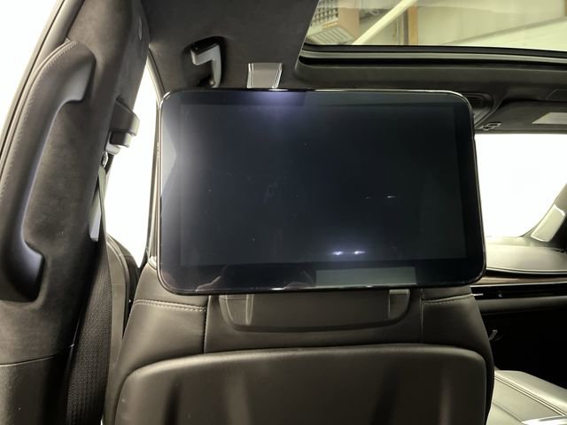 Used 2023 Cadillac Escalade Sport Platinum image 12