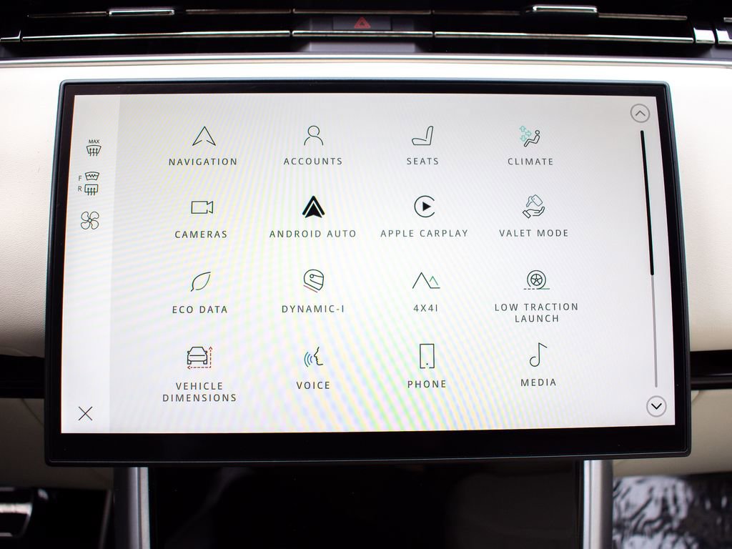 Certified 2025 Land Rover Range Rover SE image 25