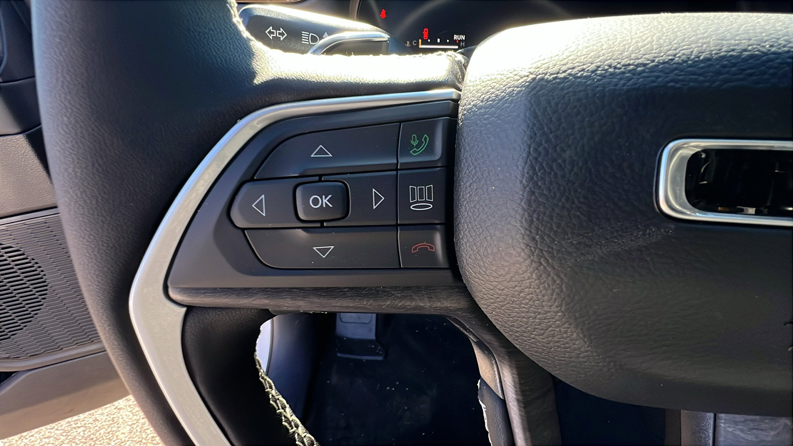 New 2026 Jeep Grand Cherokee Altitude image 23