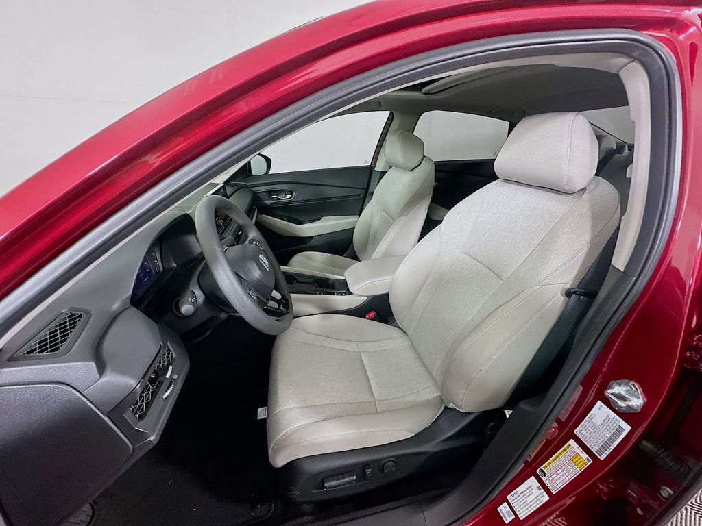 Certified 2025 Honda Accord SE image 20