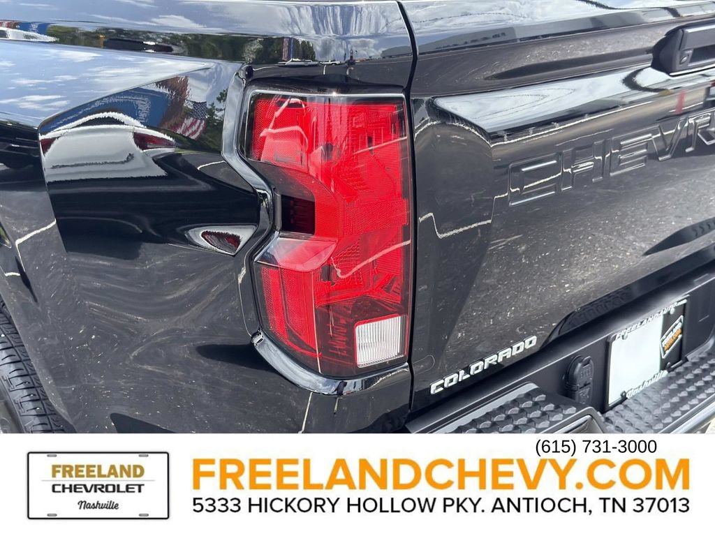 Used 2024 Chevrolet Colorado LT w/ LT Convenience Package II RWD image 12