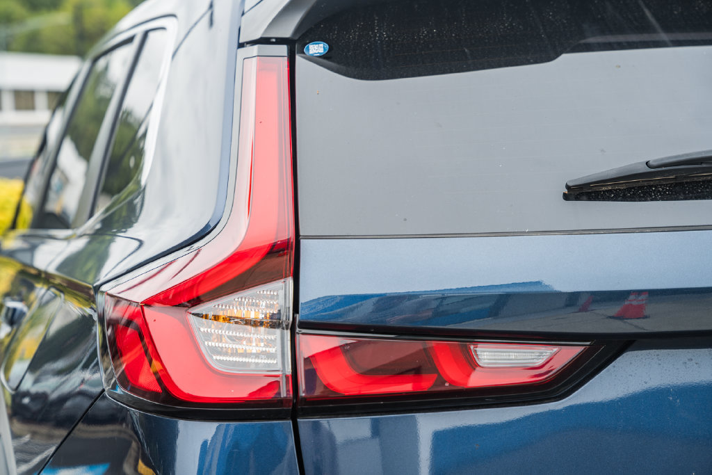 Used 2025 Honda CR-V EX-L image 7