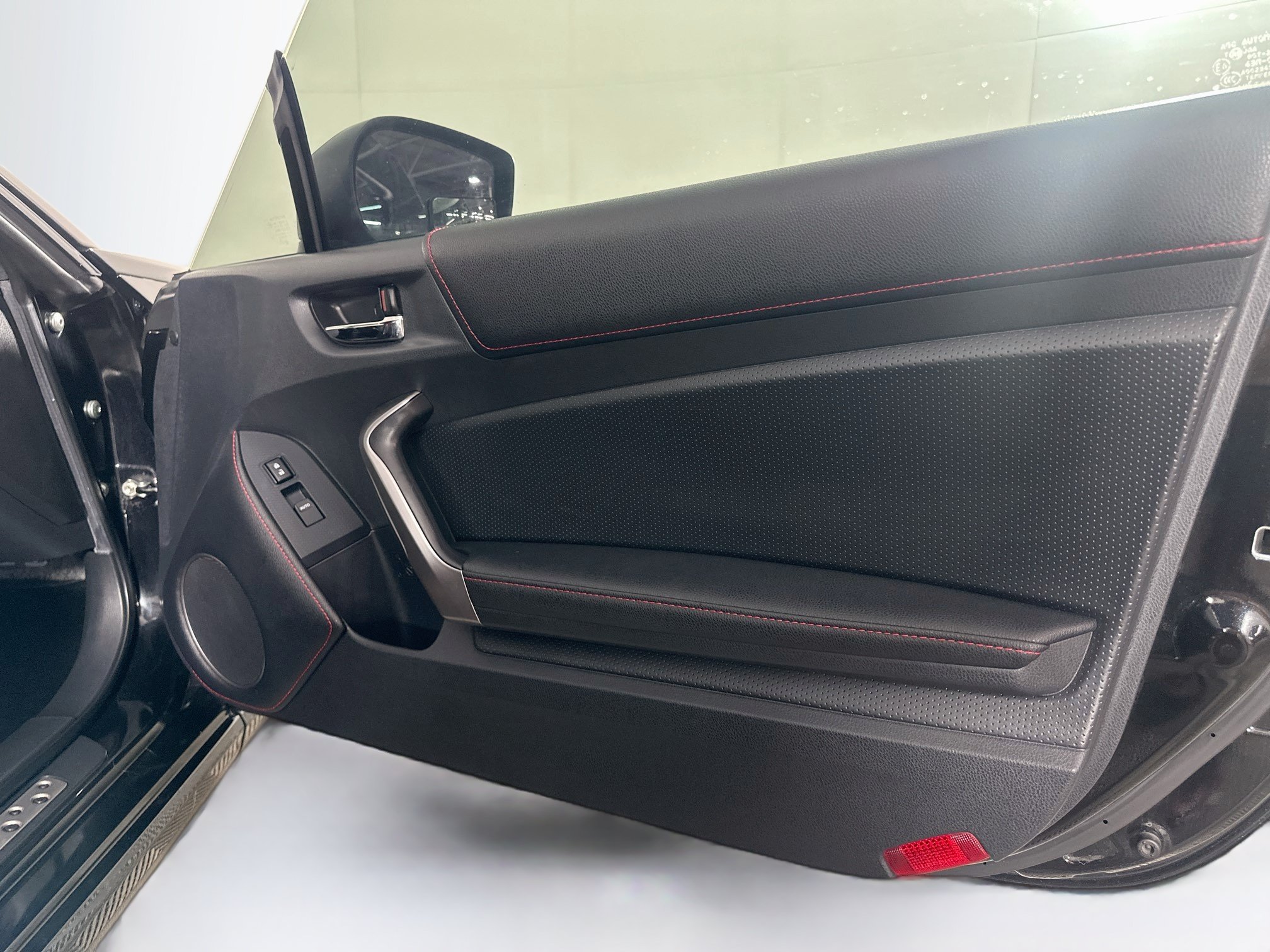 Used 2015 Scion FR-S RWD image 26