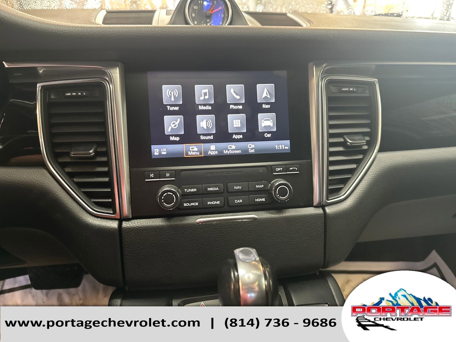 Used 2018 Porsche Macan image 21