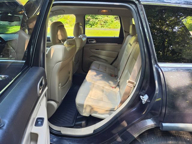Used 2014 Jeep Grand Cherokee Limited w/ Trailer Tow Group IV RWD image 31