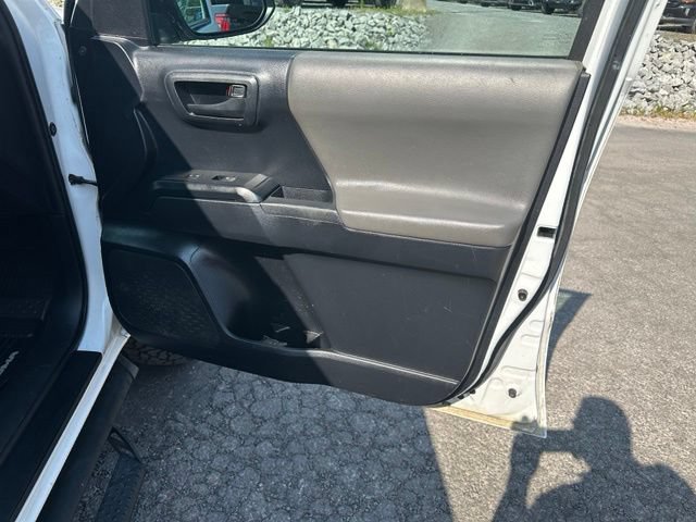 Used 2019 Toyota Tacoma SR RWD image 11