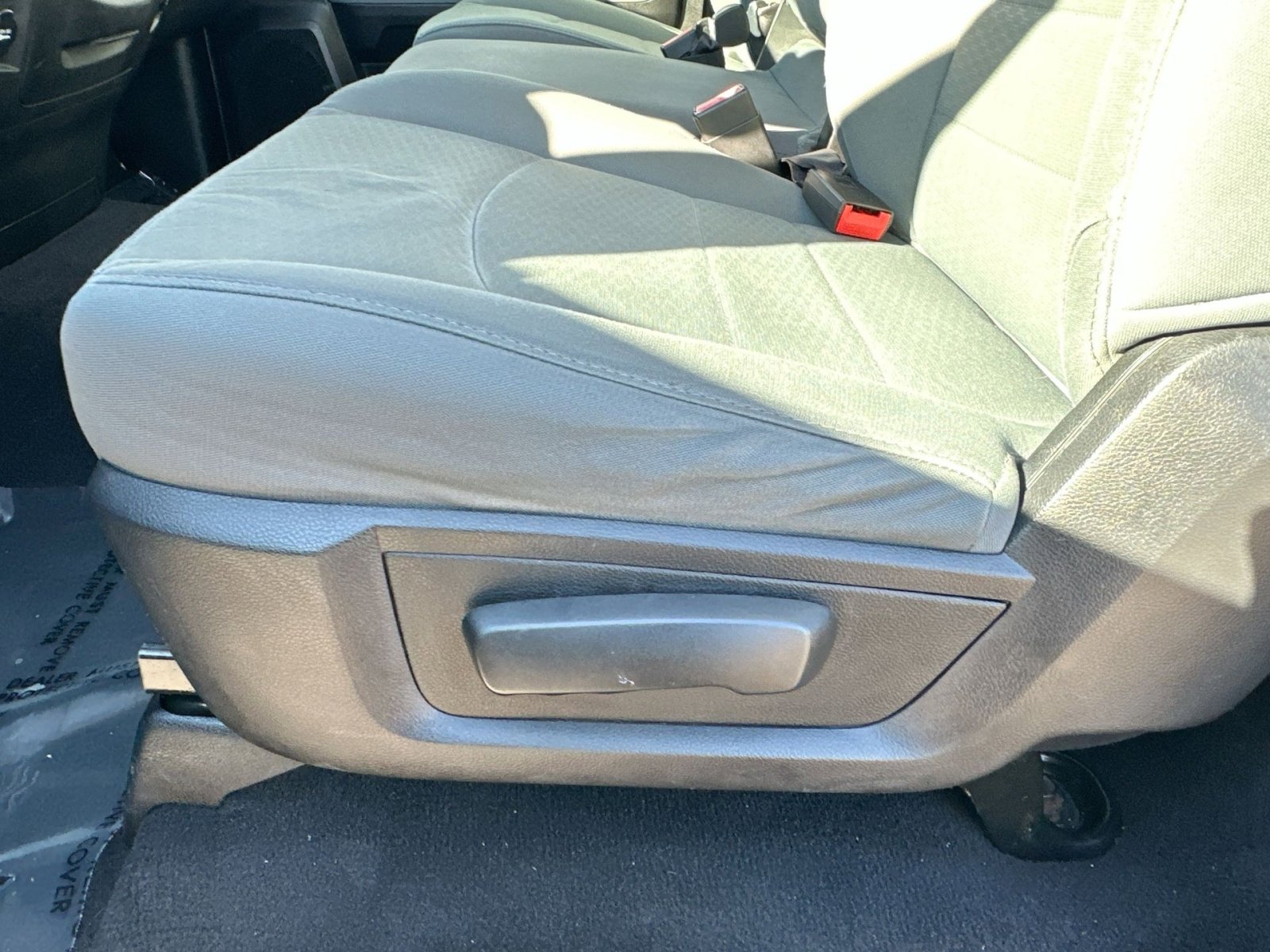 Used 2017 RAM 1500 Tradesman w/ Power & Remote Entry Group image 15