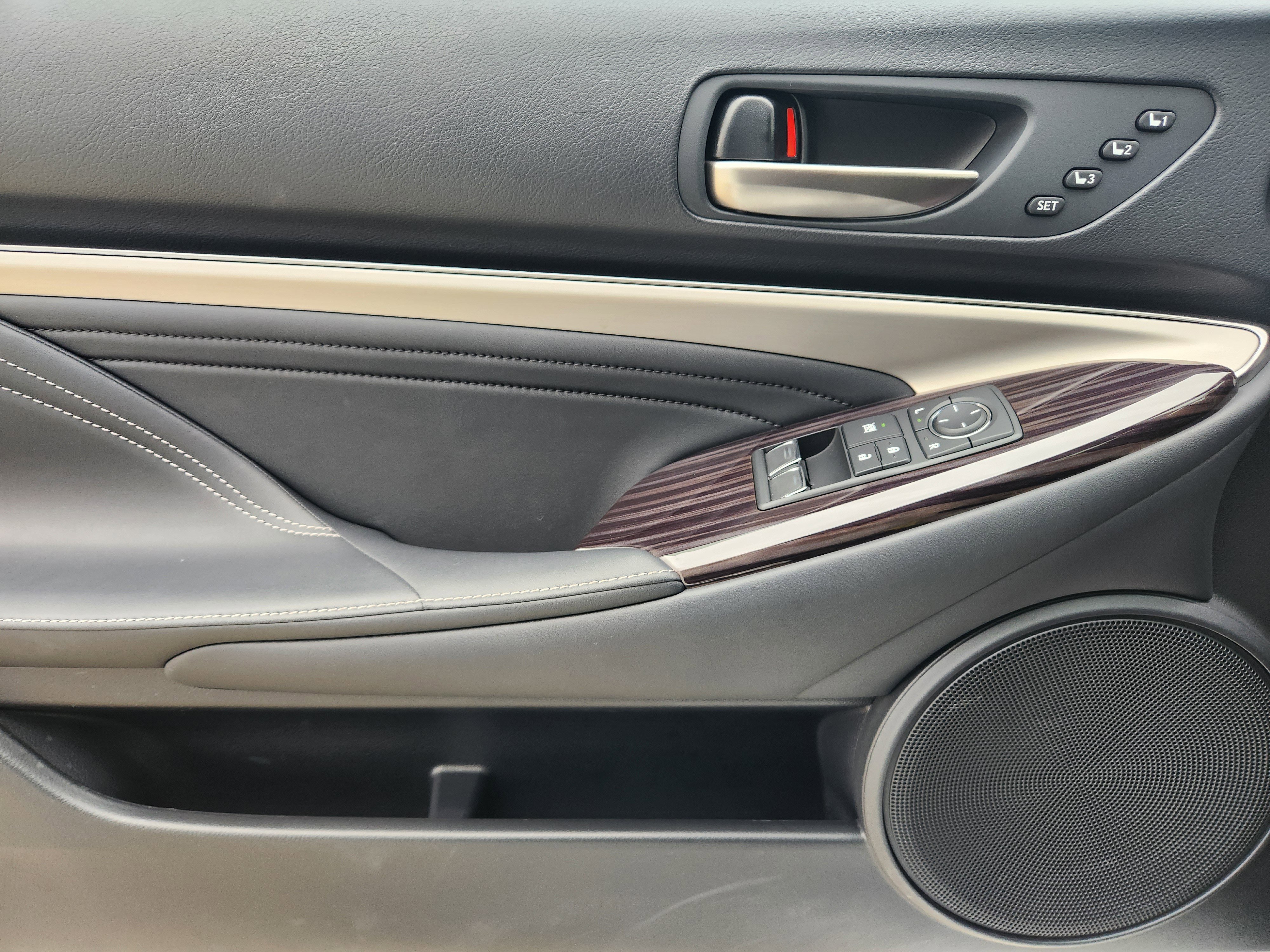 Certified 2024 Lexus RC 300 w/ Premium Package image 30