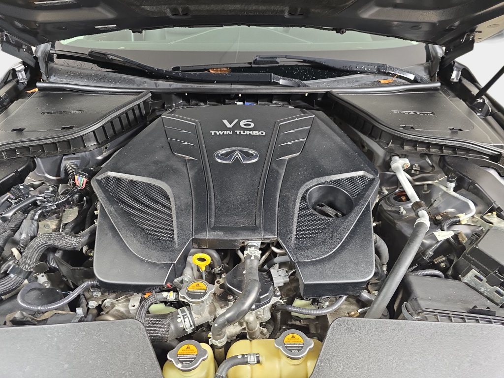 Used 2019 INFINITI Q50 Luxe w/ Essential Package (3.0T Luxe) AWD/4WD image 33