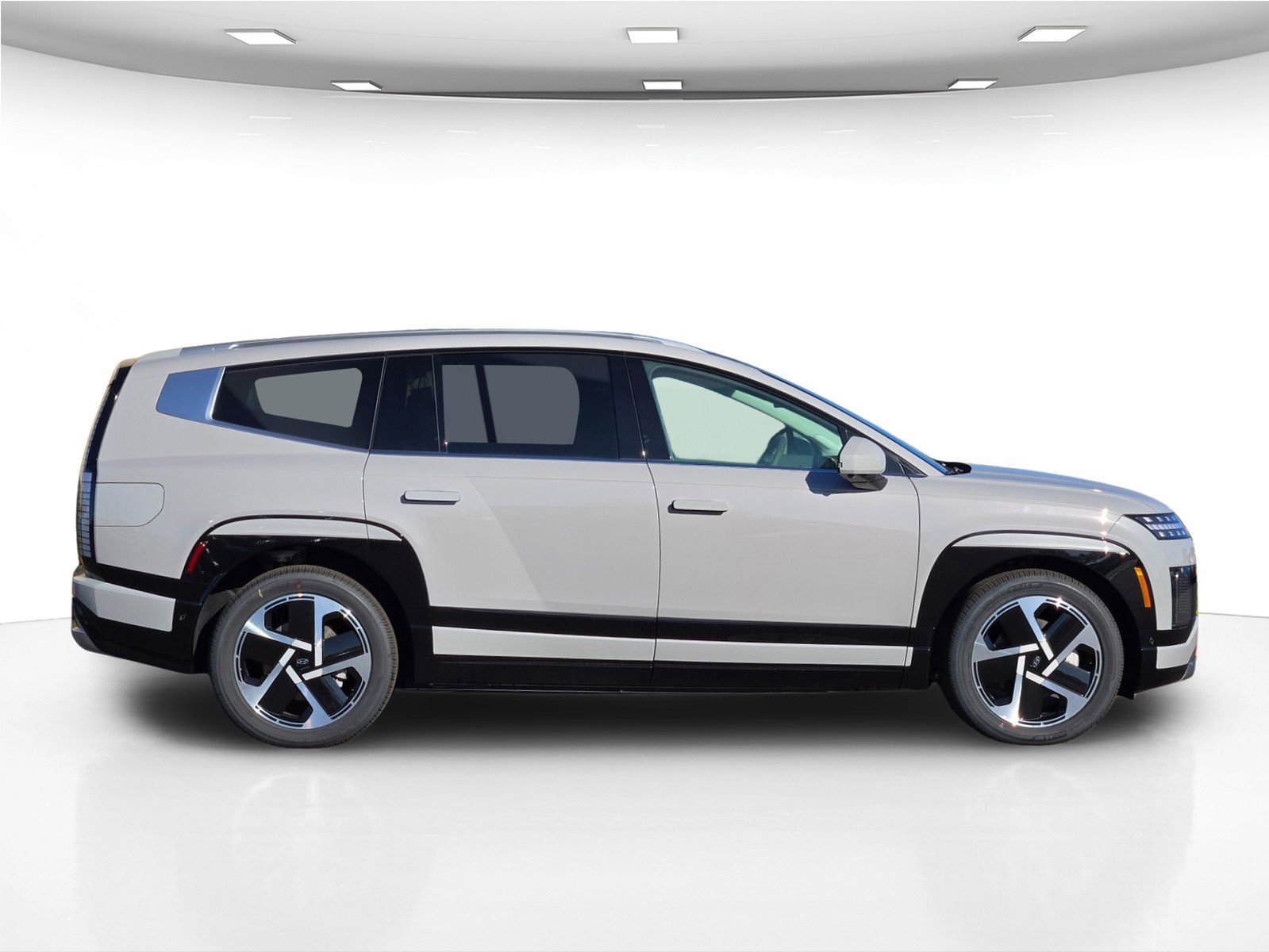 New 2026 Hyundai Ioniq 9 Limited image 9