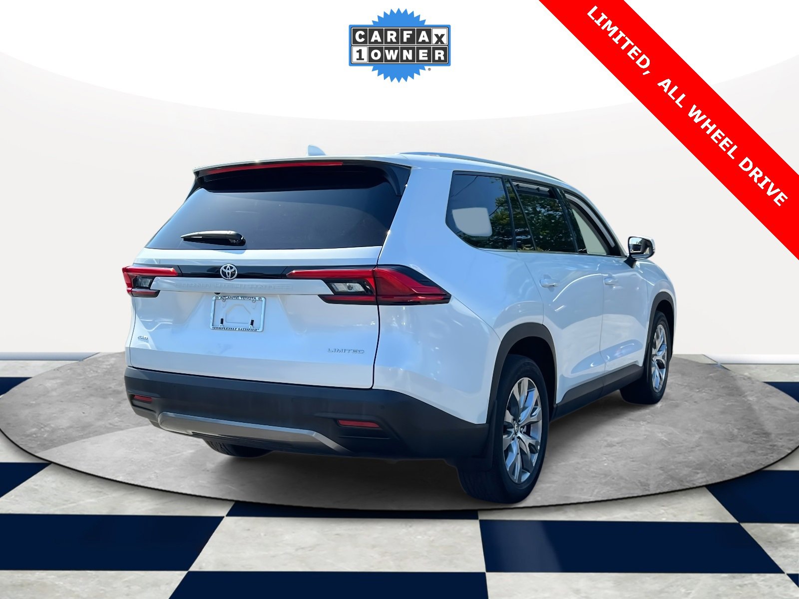 Used 2024 Toyota Grand Highlander Limited image 6