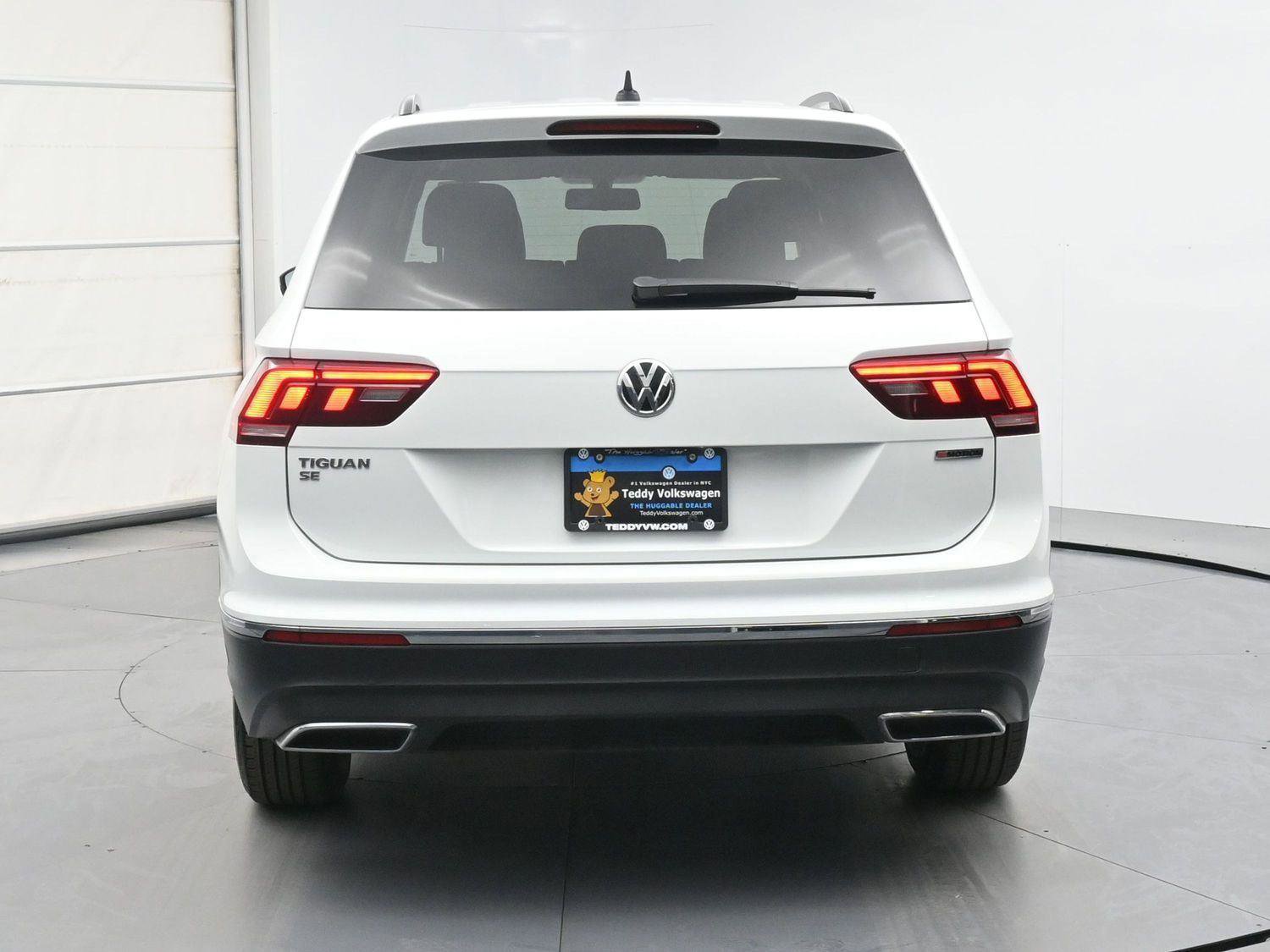 Used 2021 Volkswagen Tiguan SE w/ Panoramic Sunroof Package AWD/4WD image 23