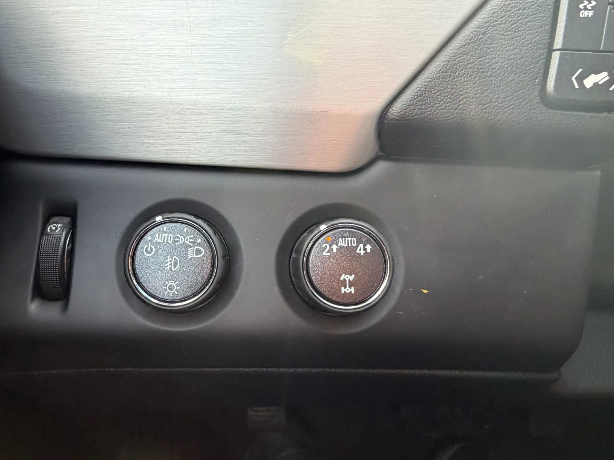 Used 2020 GMC Yukon SLT image 16