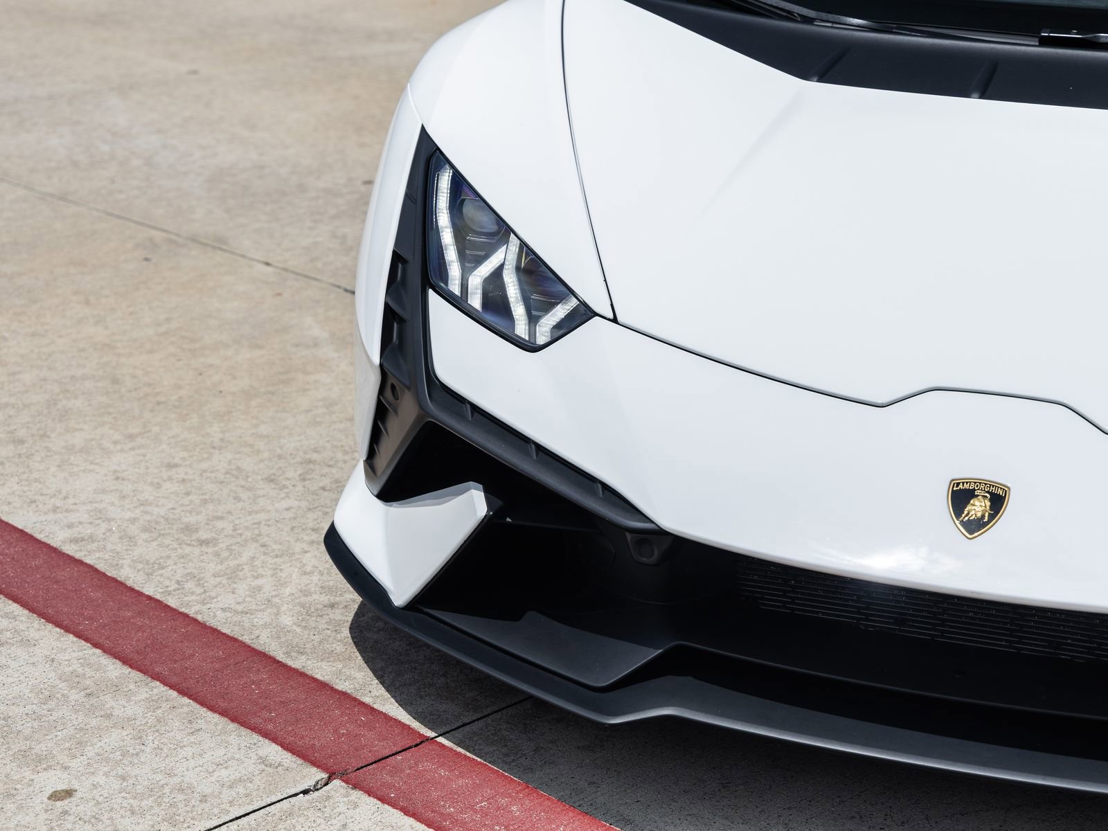 Used 2023 Lamborghini Huracan Tecnica image 20