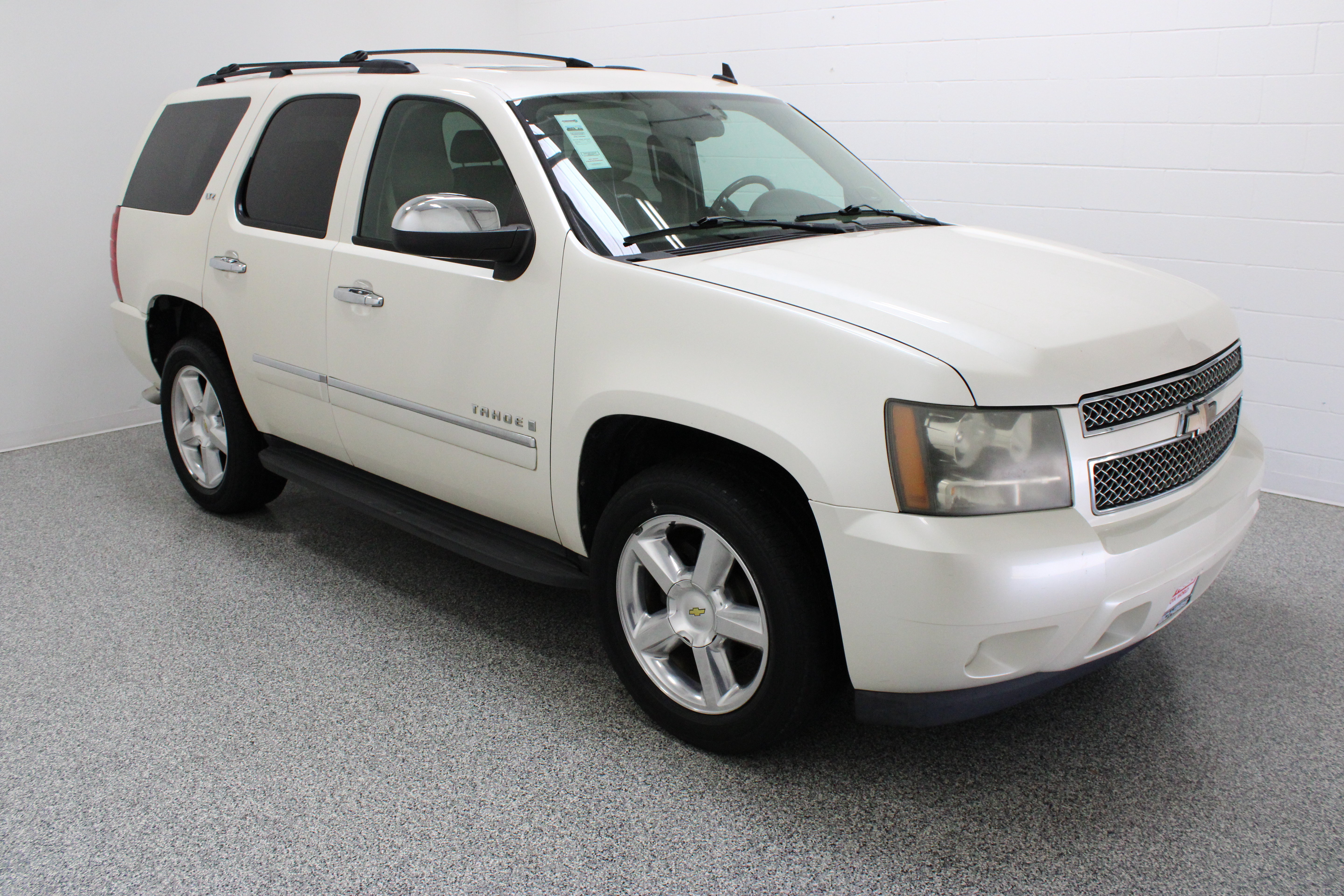 Used 2009 Chevrolet Tahoe LTZ RWD image 4