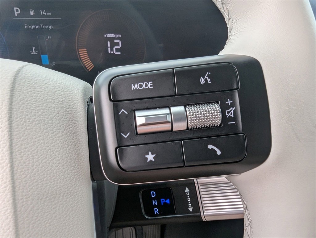 Certified 2025 Hyundai Santa Fe SEL image 21